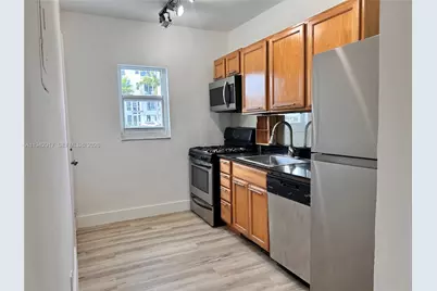 7207 Bay Dr #24, Miami Beach, FL 33141 - Photo 9