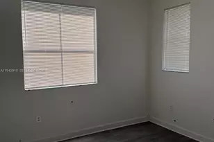 1656 SE 29th Ct, Homestead, FL 33035 - Photo 5