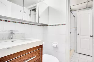 8990 SW 24th St, Miami, FL 33165 - Photo 11