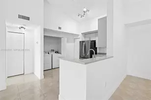 6992 SW 39th St, Davie, FL 33314 - Photo 3