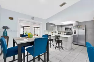 1142 SW 138th Ct, Miami, FL 33184 - Photo 11