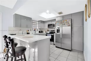 1142 SW 138th Ct, Miami, FL 33184 - Photo 15