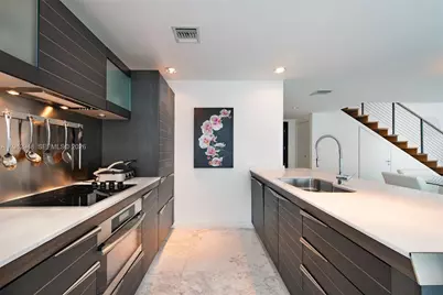 200 Biscayne Boulevard Way #502, Miami, FL 33131 - Photo 13