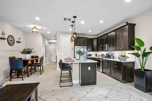 10103 Akenside Dr, Boca Raton, FL 33428 - Photo 3