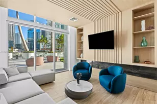 90 SW 3rd St, Miami, FL 33130 - Photo 35