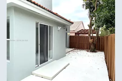 15870 SW 85th Ln #0, Miami, FL 33193 - Photo 17