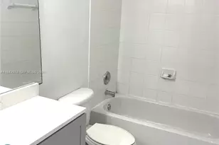 5640 NW 115th Ct, Doral, FL 33178 - Photo 15