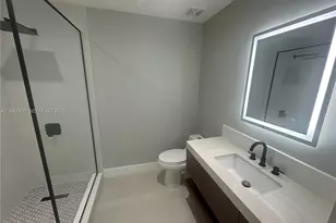 9853 Costa Del Sol Blvd, Doral, FL 33178 - Photo 23