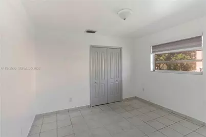 642 E 2nd Av #A, Hialeah, FL 33010 - Photo 9