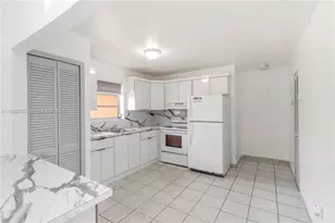 642 E 2nd Ave, Hialeah, FL 33010 - Photo 5