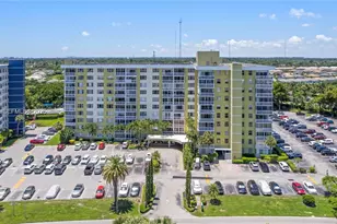 4400 Hillcrest Dr, Hollywood, FL 33021 - Photo 23