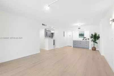 4400 Hillcrest Dr #314B, Hollywood, FL 33021 - Photo 3