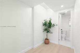 4400 Hillcrest Dr, Hollywood, FL 33021 - Photo 13