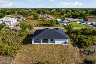 2709 58th St W, Lehigh Acres, FL 33971 - Photo 35