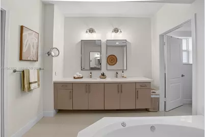 10710 NW 66th St #114, Doral, FL 33178 - Photo 21