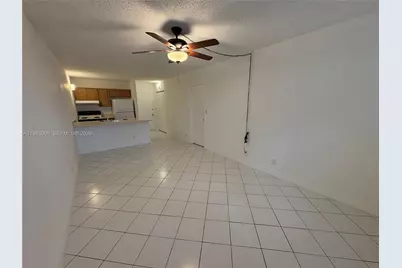 2401 Riverside Dr #314-B, Coral Springs, FL 33065 - Photo 3