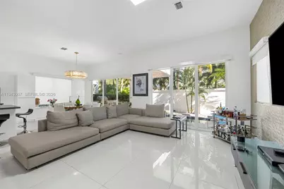 19005 Atlantic Blvd, Sunny Isles Beach, FL 33160 - Photo 15