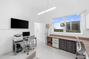 19005 Atlantic Blvd, Sunny Isles Beach, FL 33160 - Photo 7