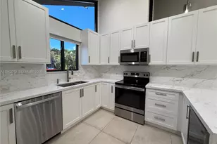 9208 SW 132nd St, Miami, FL 33176 - Photo 5