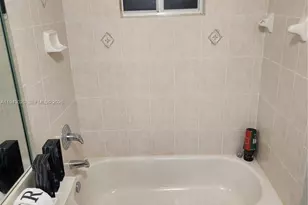 7070 NW 174th Terrace, Hialeah, FL 33015 - Photo 7