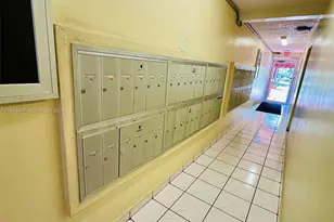 215 SE 3rd Ave, Hallandale Beach, FL 33009 - Photo 17