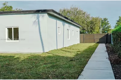 588 Palmetto Dr, Miami Springs, FL 33166 - Photo 67