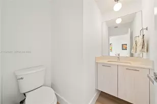 4648 NW 83rd Ave, Doral, FL 33166 - Photo 15