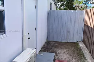 50 NW 68th Ct, Miami, FL 33126 - Photo 9