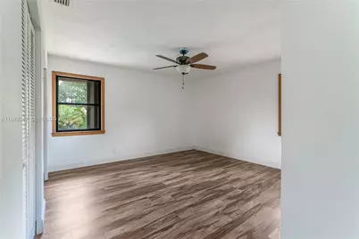 576 Marshall Rd, West Palm Beach, FL 33413 - Photo 17