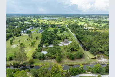 576 Marshall Rd, West Palm Beach, FL 33413 - Photo 3