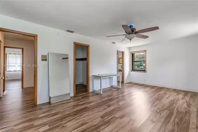 576 Marshall Rd, West Palm Beach, FL 33413 - Photo 21