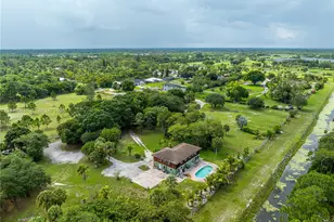 576 Marshall Rd, West Palm Beach, FL 33413 - Photo 1