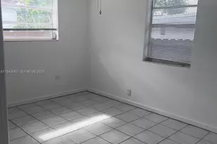 50 NW 68th Ct, Miami, FL 33126 - Photo 17