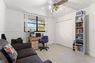 1000 Colony Point Cir, Pembroke Pines, FL 33026 - Photo 15