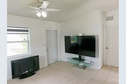 10450 SW 182nd St, Miami, FL 33157 - Photo 5