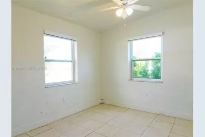 10450 SW 182nd St, Miami, FL 33157 - Photo 13