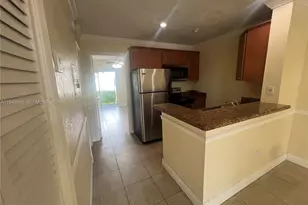 10820 N Kendall Dr, Miami, FL 33176 - Photo 11