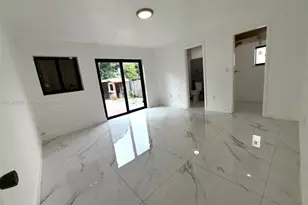 1150 SE 9th Ave, Hialeah, FL 33010 - Photo 11