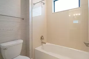 8725 Parkland Bay Dr, Parkland, FL 33076 - Photo 61