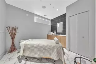 90 SW 3rd St, Miami, FL 33130 - Photo 51