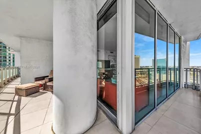 90 SW 3rd St #2604, Miami, FL 33130 - Photo 25