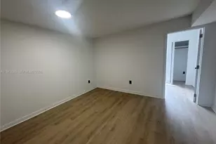 12215 W Dixie Hwy, North Miami, FL 33161 - Photo 3