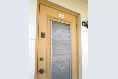5111 W Oakland Park Blvd #305, Lauderdale Lakes, FL 33313 - Photo 3