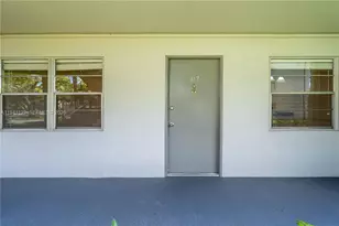 251 SW 132nd Way, Pembroke Pines, FL 33027 - Photo 7