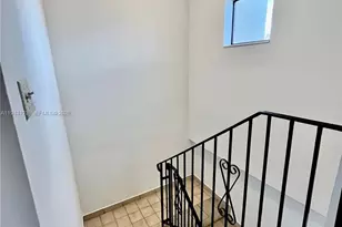 1127 W 37th St, Hialeah, FL 33012 - Photo 13