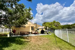 4284 Ironwood Ct, Weston, FL 33331 - Photo 9