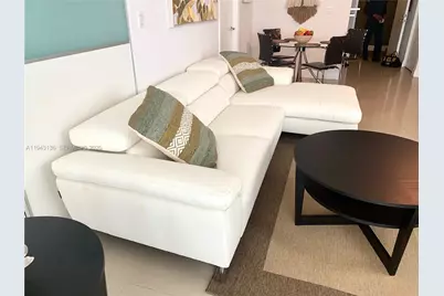 90 SW 3rd St #3010, Miami, FL 33130 - Photo 3