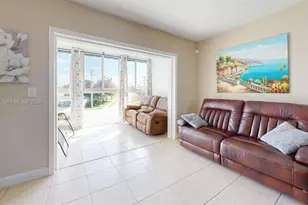 7877 Golf Cir Dr, Margate, FL 33063 - Photo 57