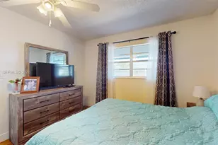 7877 Golf Cir Dr, Margate, FL 33063 - Photo 27