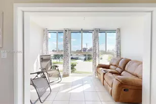 7877 Golf Cir Dr, Margate, FL 33063 - Photo 5